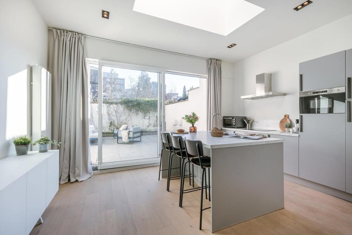 House With Large And Sunny Terrace Villa Антверпен Екстериор снимка
