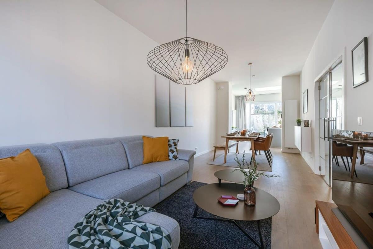 House With Large And Sunny Terrace Villa Антверпен Екстериор снимка